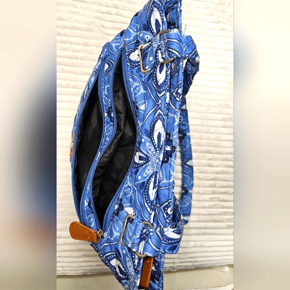 Stone Mountain Donna Floral Quilted Tote Shoulder Bag - Picture 4 of 5